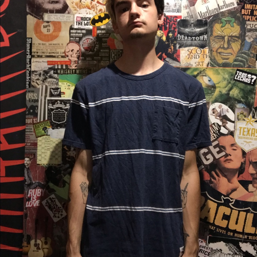 Men’s large navy and white striped pocket t shirt